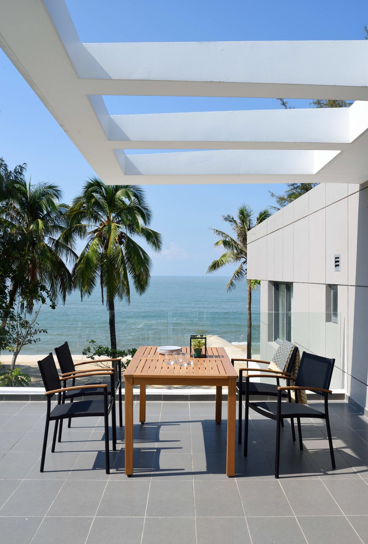 LifestyleGarden Orlando & Vera 5-Piece Outdoor Dining Set